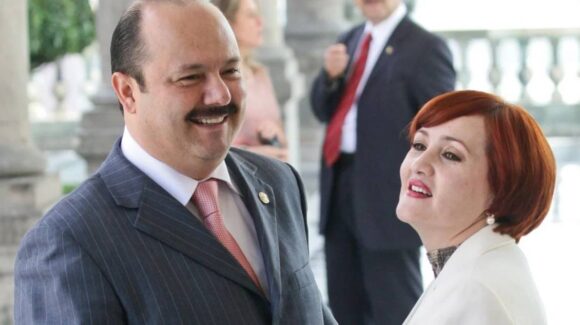 Detienen en Texas a Bertha Olga Gómez Fong, esposa del exgobernador César Duarte