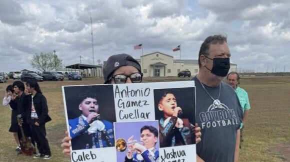 Legisladores de Texas exigen liberación de jóvenes mexicanos detenidos en centros migratorios