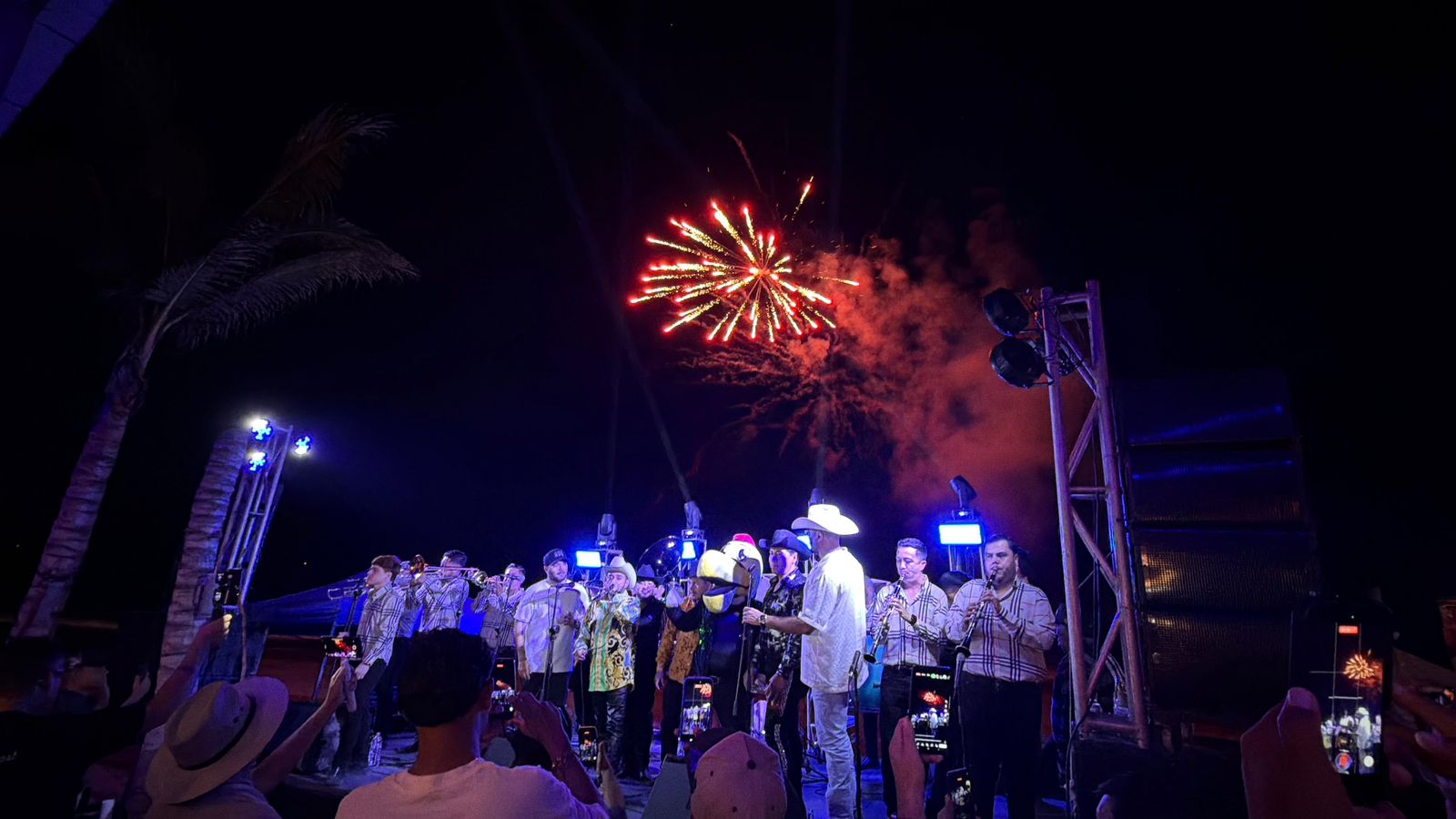 En grande fueron los festejos del Muchado Alegre en Mazatlán