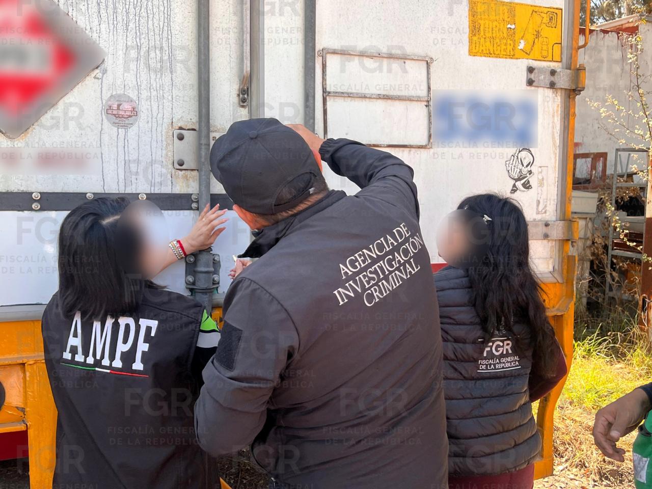 FGR informó de la destrucción de más de 230 toneladas de químicos y 504 mil pastillas de fentanilo en operativos realizados en Michoacán y Sinaloa.