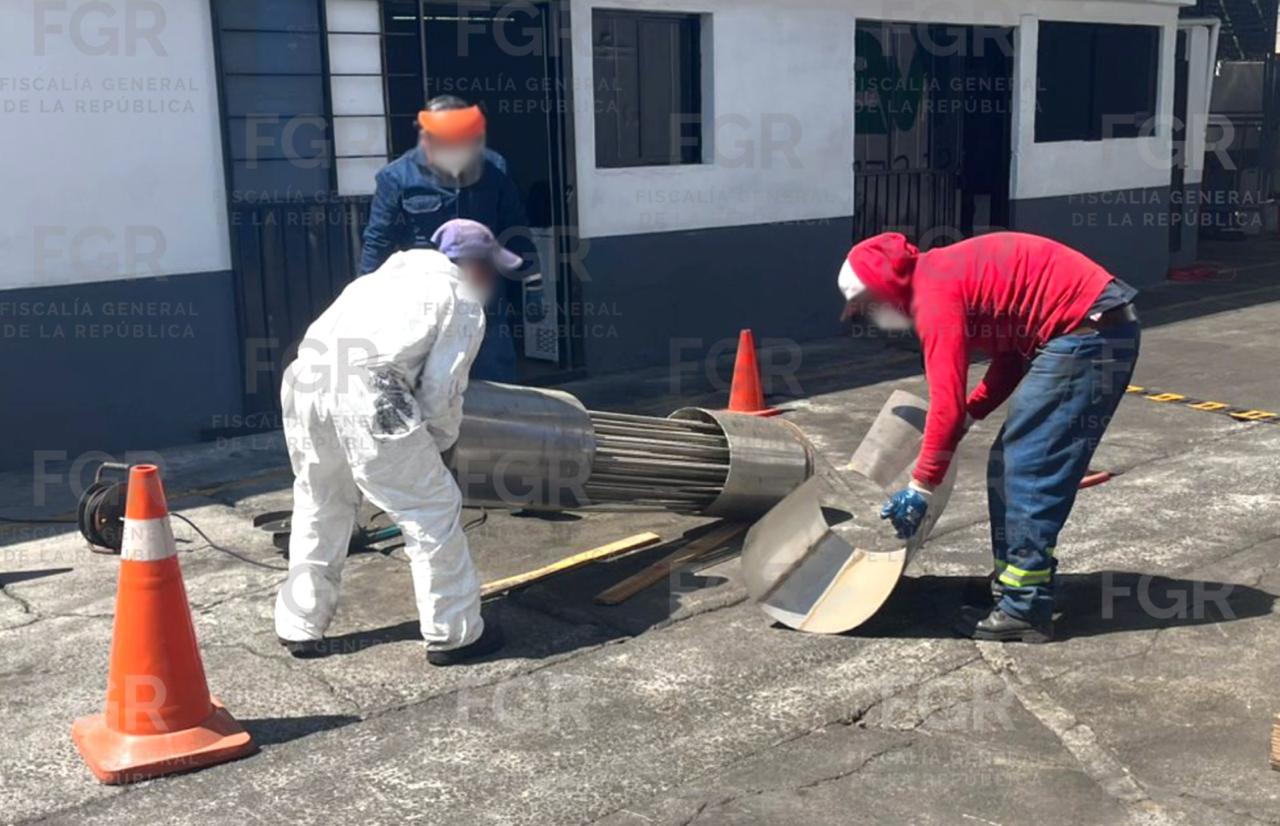 FGR informó de la destrucción de más de 230 toneladas de químicos y 504 mil pastillas de fentanilo en operativos realizados en Michoacán y Sinaloa.