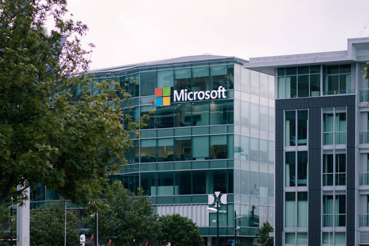 Irán amenaza con ataques a empresas tecnológicas, como Apple y Google