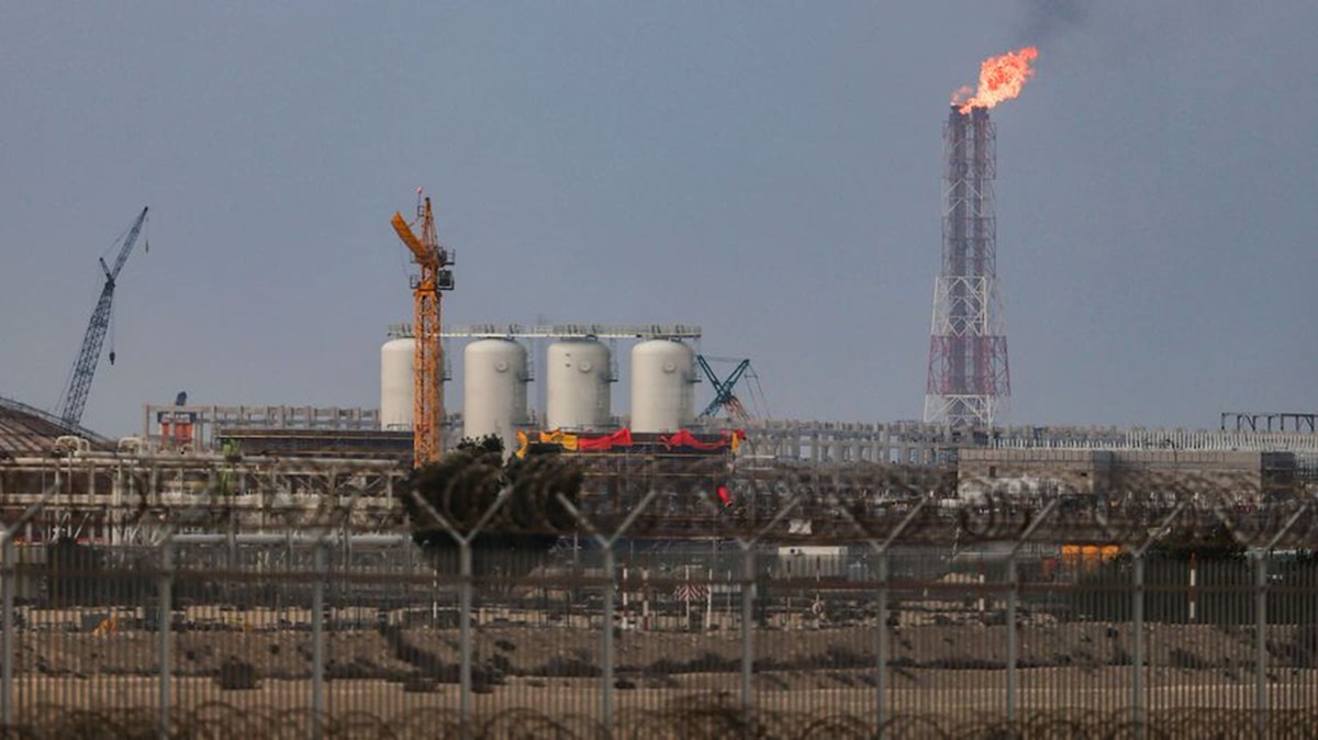 Irán le responde a Israel atacando instalaciones eléctricas en el Golfo Pérsico