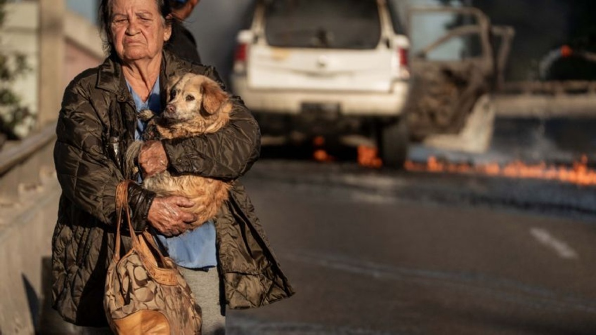 Personas en situación de calle rescatan a pareja de abuelitos en Tijuana 3