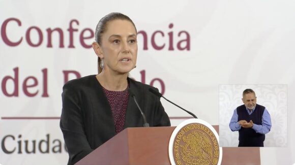 ¡Sufrieron menos asaltos! Sheinbaum afirma que el 2025 ha sido el año más seguro para Tiendas Oxxo