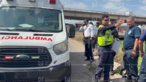 abuelito cae dentro del canal libramiento oriente en ahome sinaloa ambulancia