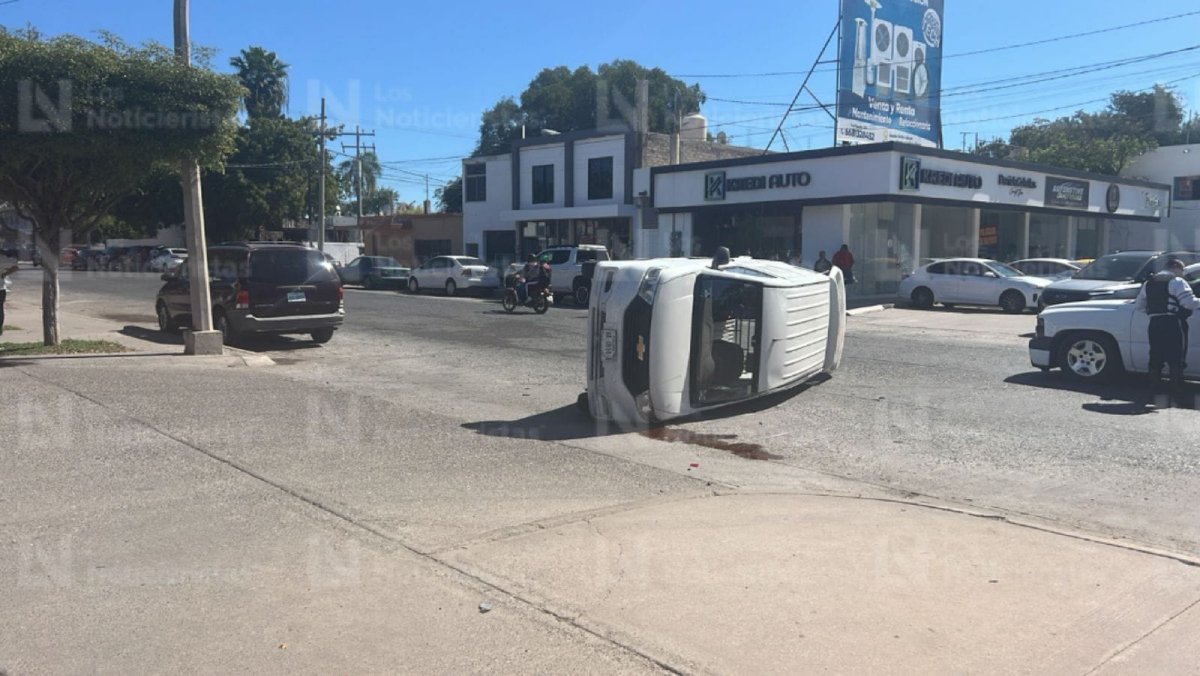 accidene automovilistico en centro de los mochis lugar
