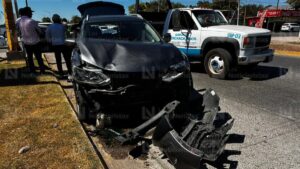 accidente con volcadura en la anahuac de los mochis