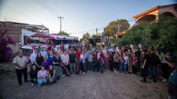 ¡Se subió al camión de “El Guapo” Rosas! Juan de Dios Gámez arranca pavimentación en la colonia Aquiles Serdán, en Culiacán