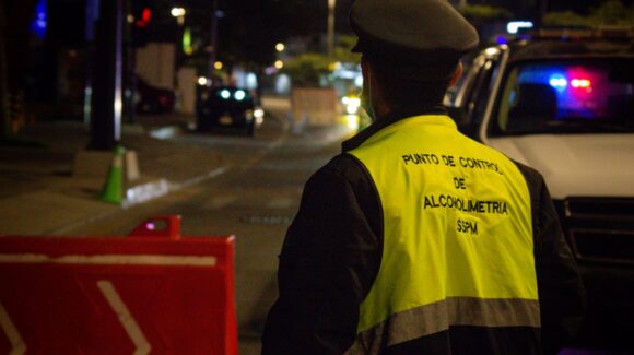 ¡Bajo la lupa conductores en Mazatlán, Sinaloa! Este fin, 12 dan positivo en alcoholímetro