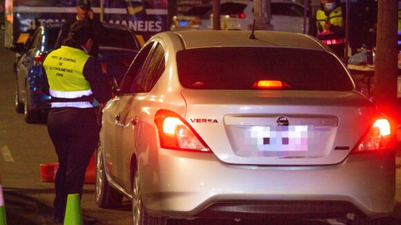 ¡Pasaditos de copas! Alcoholímetro en Mazatlán, Sinaloa, deja 13 conductores sancionados el fin de semana