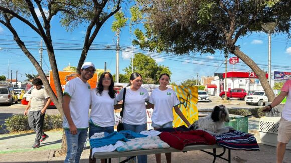 Jóvenes contra el fast fashion: estudiantes destacan con proyecto sustentable en la Canrrera 2026 de Mazatlán, Sinaloa