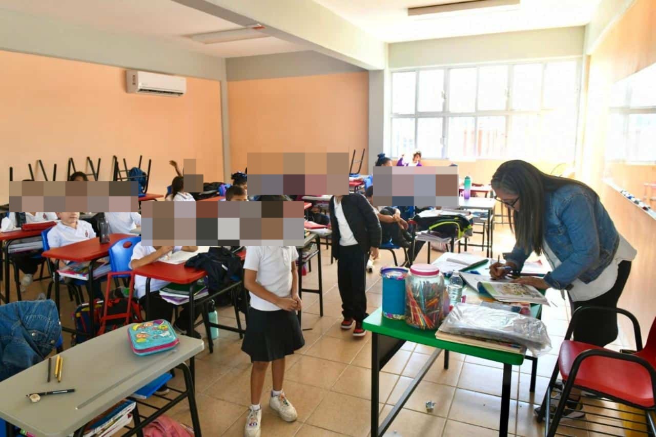 Alumnos en salón de clases