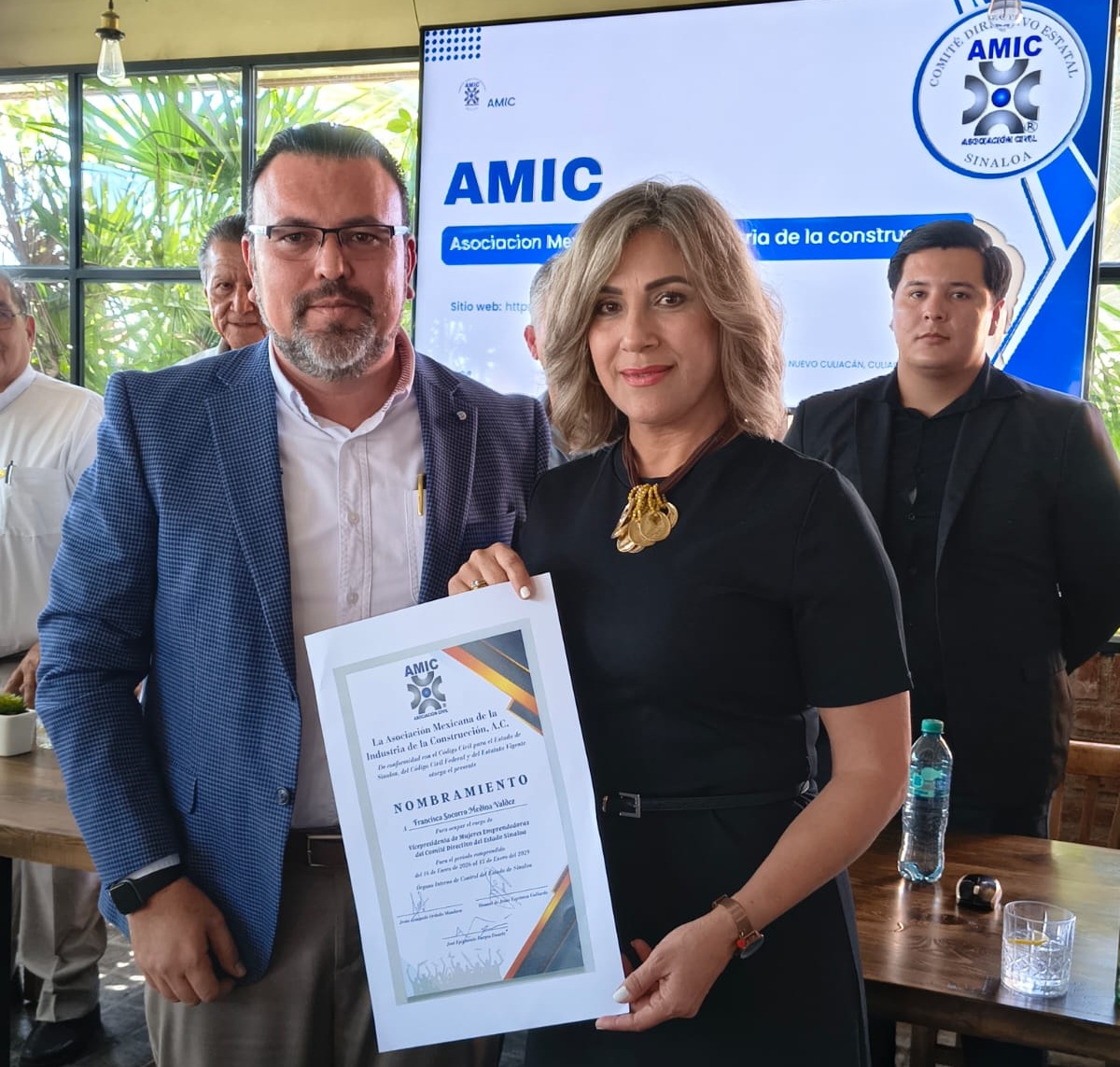 Rinde protesta Fanny Medina Valdez como vicepresidenta de Mujer Emprendedora de AMIC Sinaloa