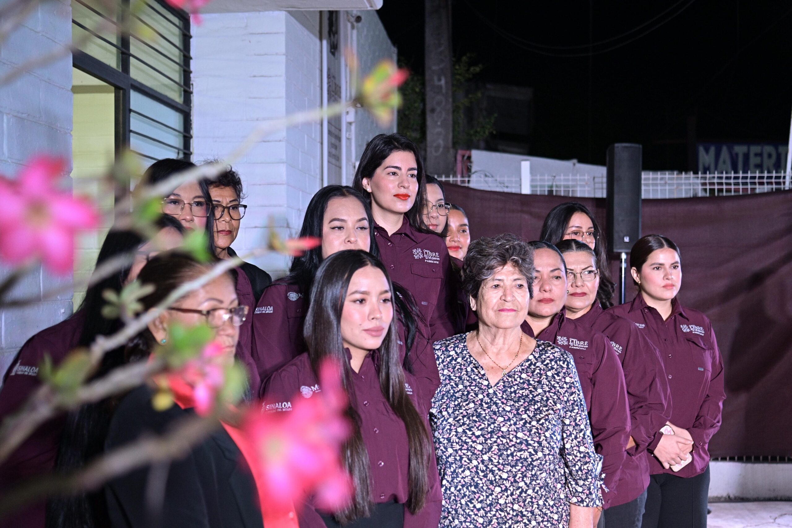 ana chiquete junto a ruben rocha impulsan los centro libre en sinaloa