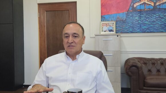 A trabajar, que gobiernen y dejen la politiquería, pide Rubén Rocha a Antonio Menéndez, tras resolución de SCJN
