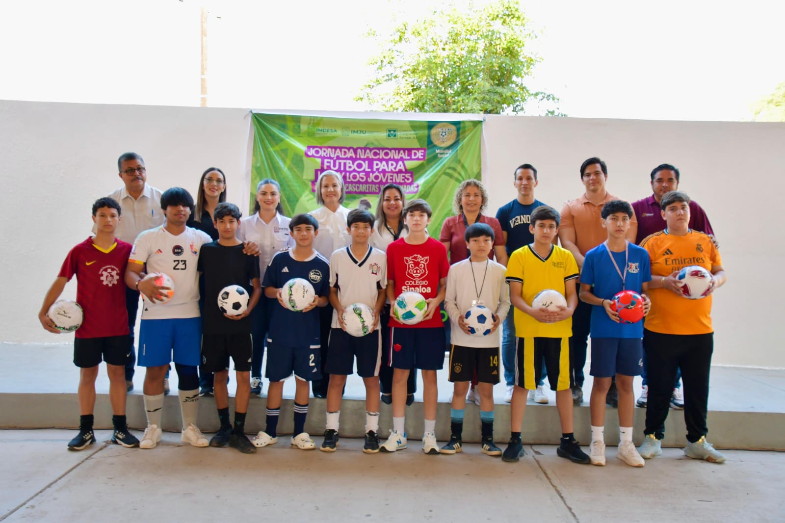 Estudiantes de 12 secundarias participaron en la Jornada Nacional de Futbol en Salvador Alvarado