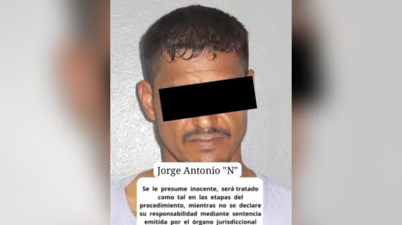 ¡Dame todo lo que tengas! Asaltante llega con arma de juguete a comercio de la Flores Magón, en Mazatlán, Sinaloa