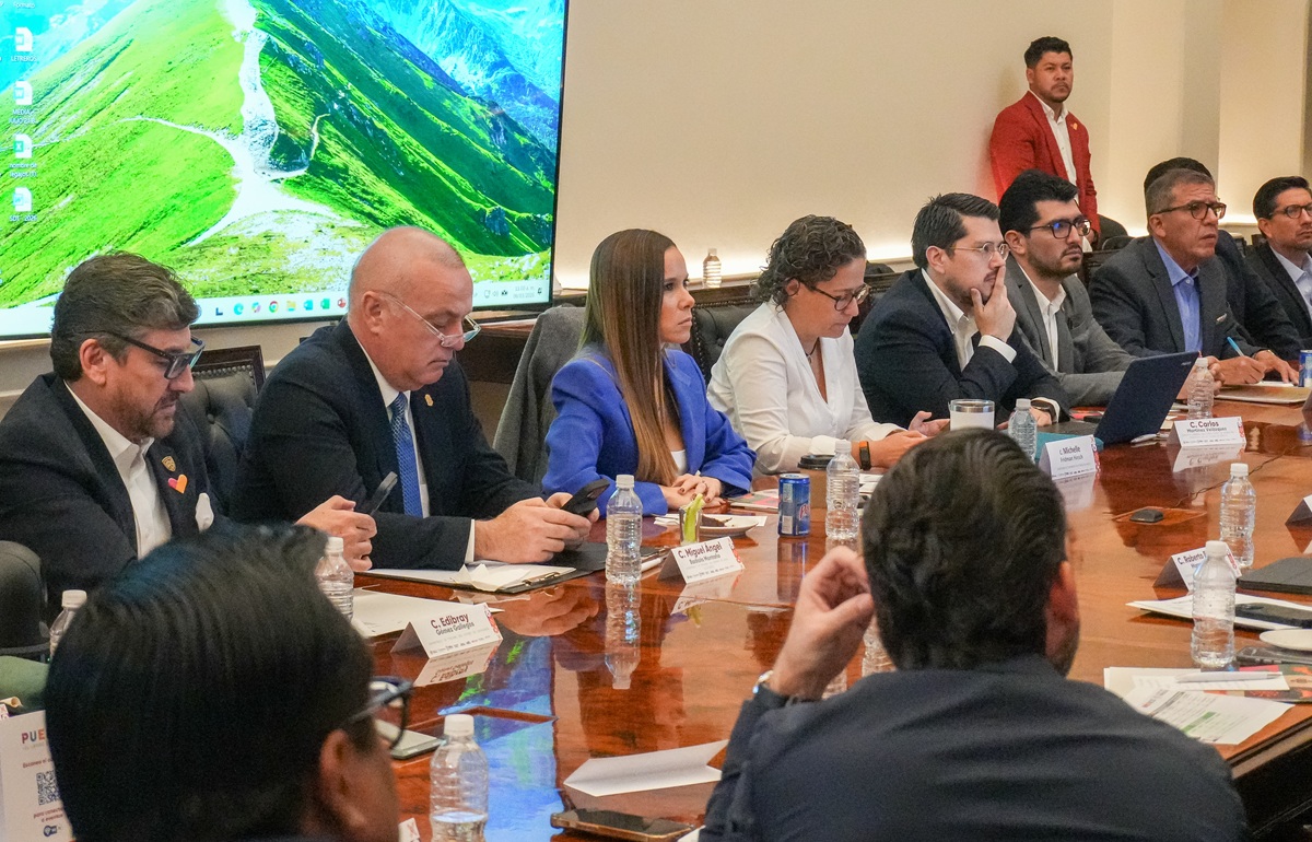 Asiste tituar de Sectur Sinaloa a reunión de Asetur en Puebla