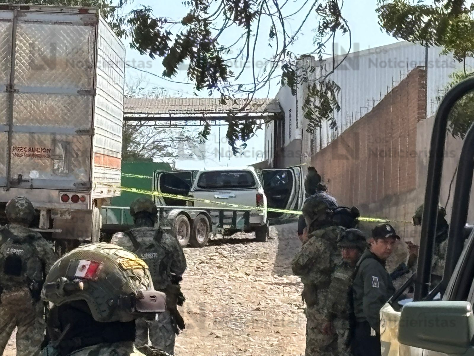Atacan a balazos a mujer policía estatal en el Piggy Back de Culiacán