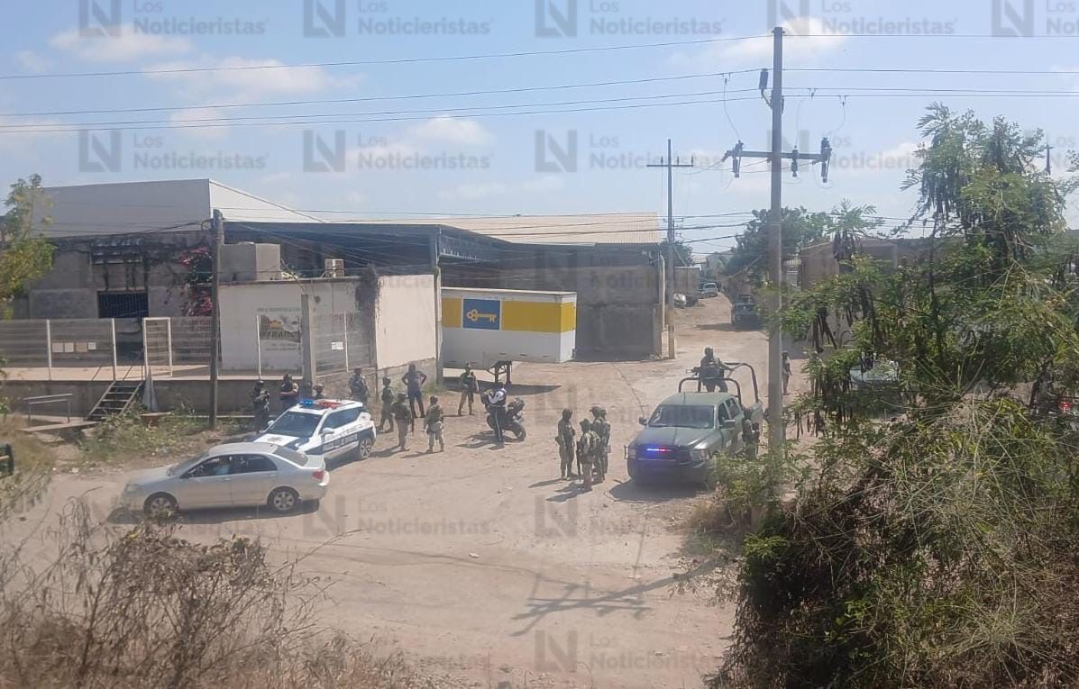Atacan a balazos a mujer policía estatal en el Piggy Back de Culiacán