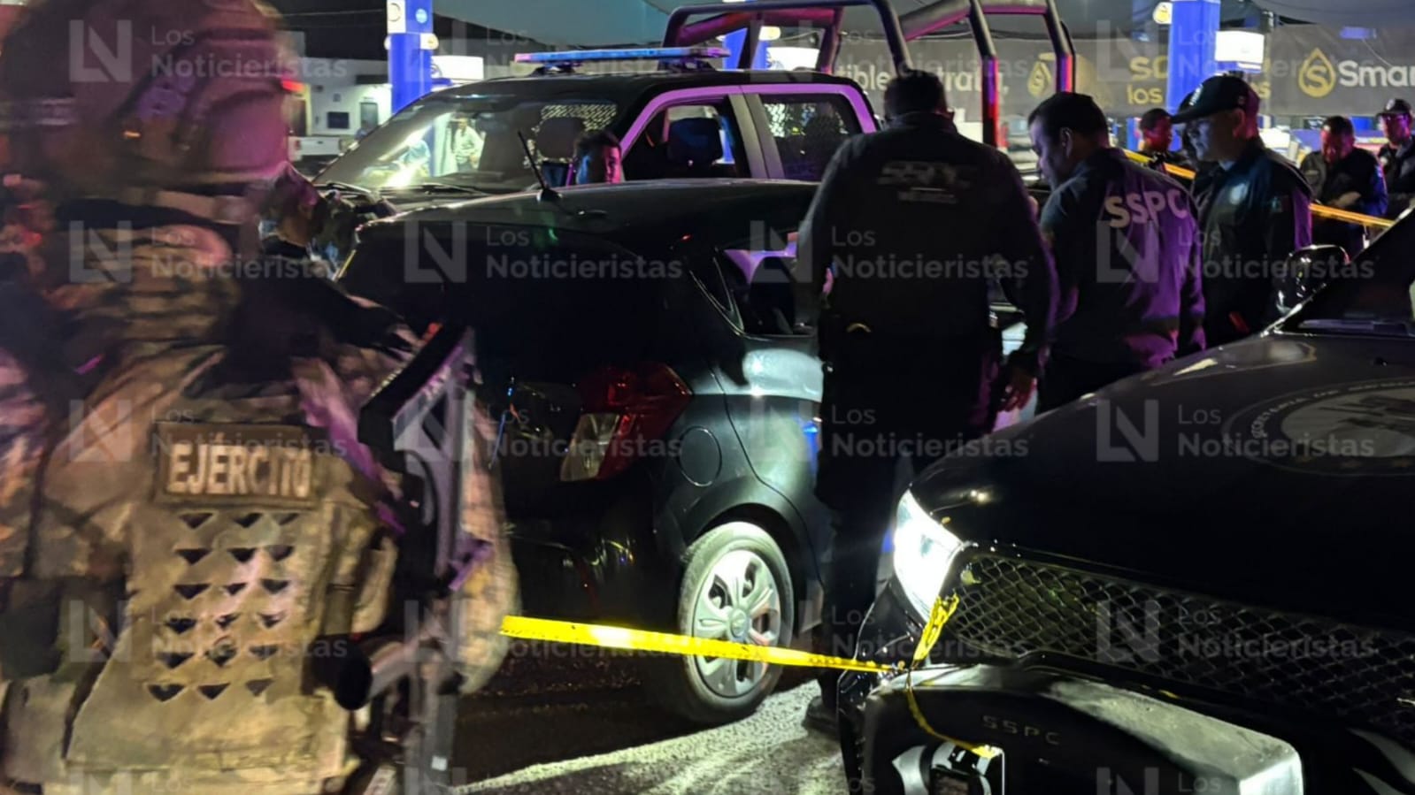 Ataque armado deja a chofer de plataforma herido y a pasajero sin vida, en Culiacán