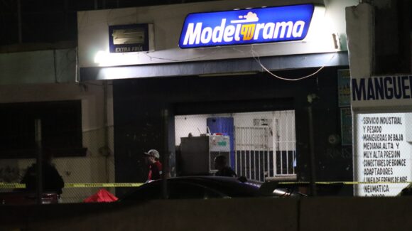 Ataque armado deja a un hombre sin vida en un negocio de cerveza en la colonia Niños Héroes de Mazatlán, Sinaloa