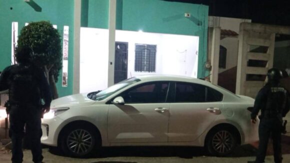 Un auto fue despojado en la zona norte de Culiacán y minutos después recuperado