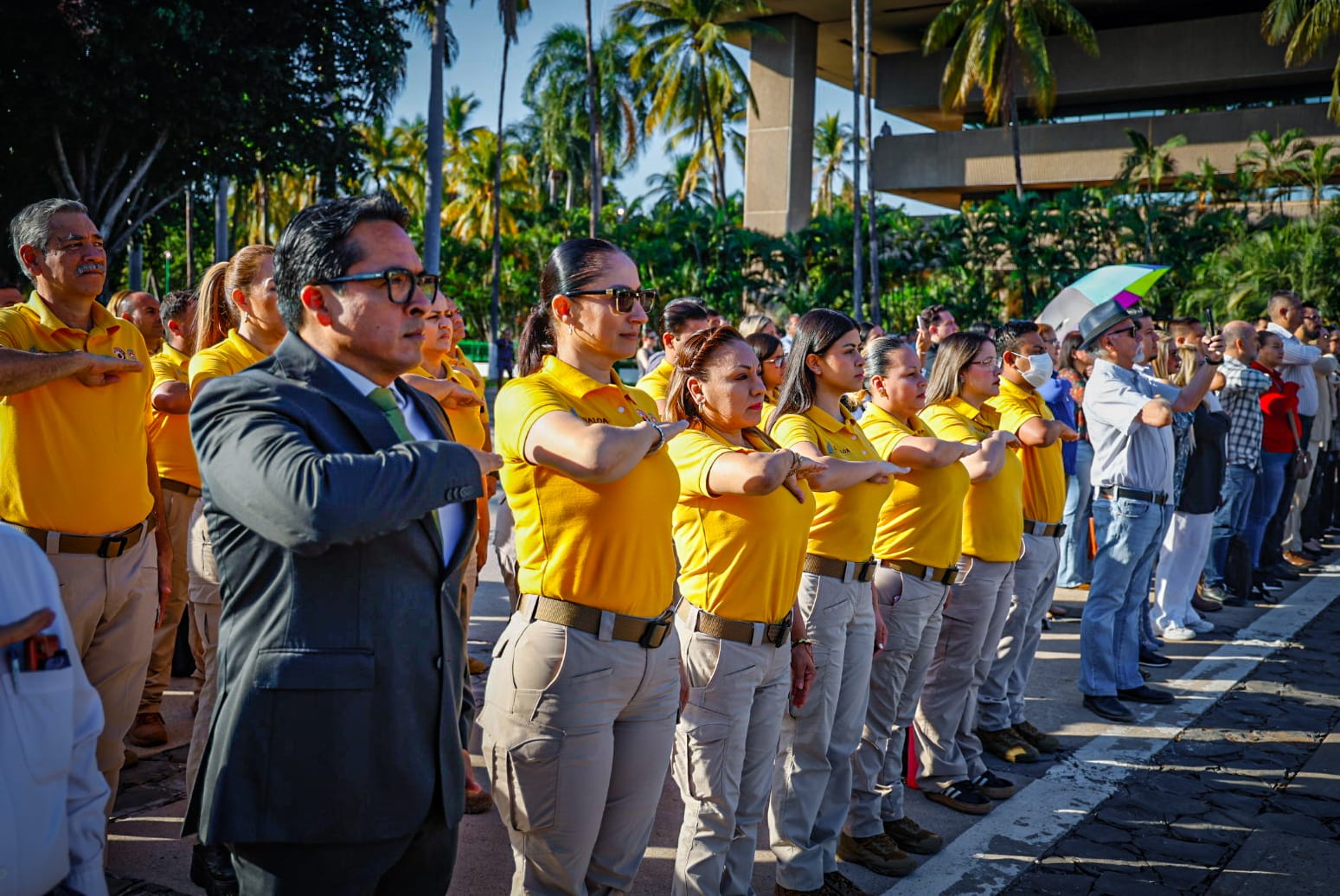feliciano valle durante la conmemoracion del 88 aniversario de la expropiacion petrolera en mexico