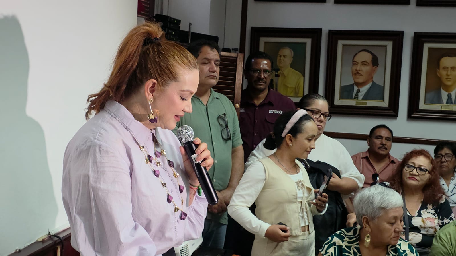 Ayuntamiento Culiacán entregó en Sesión Solemne el Premio a la Mujer Culiacanense a Martha Elena Santos Arroyo