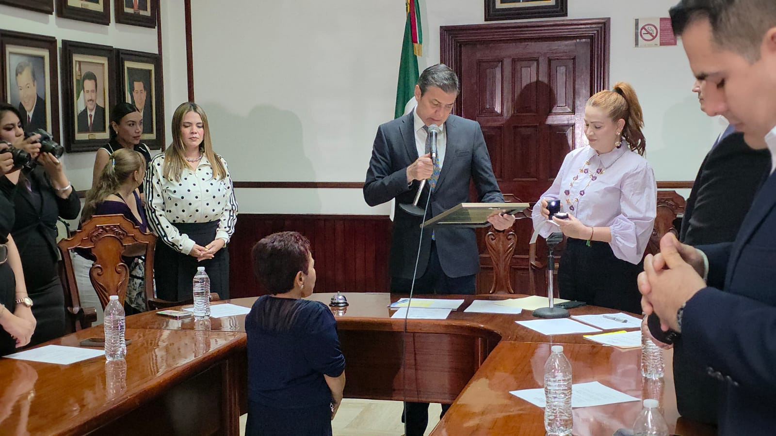 Ayuntamiento Culiacán entregó en Sesión Solemne el Premio a la Mujer Culiacanense a Martha Elena Santos Arroyo