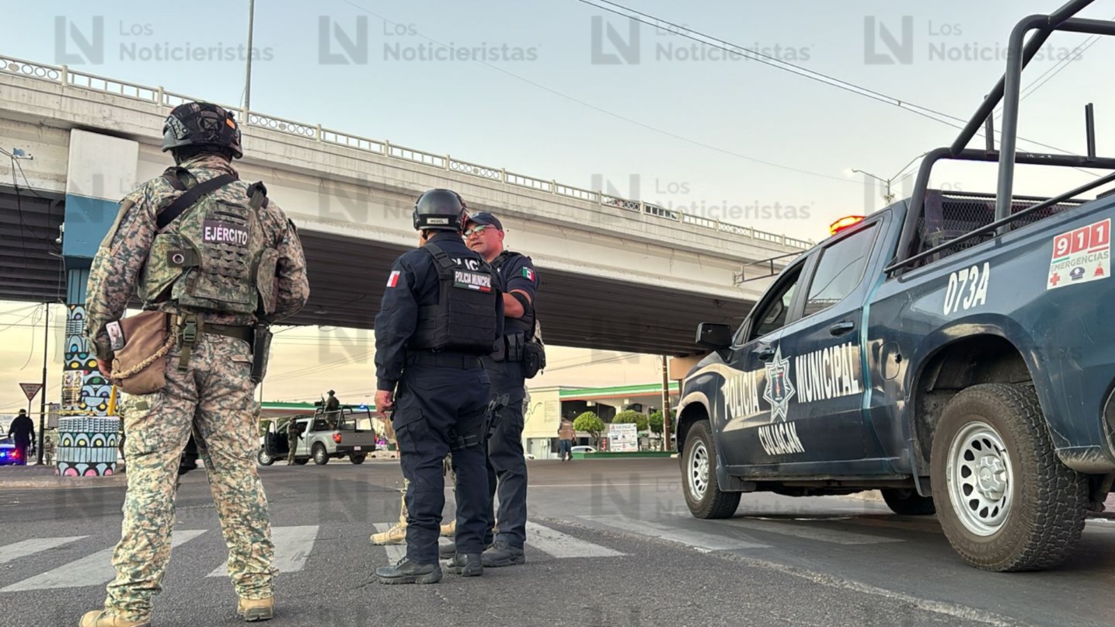 Enfrentamiento entre Marina y un grupo armado en el sector del Valle en Culiacán