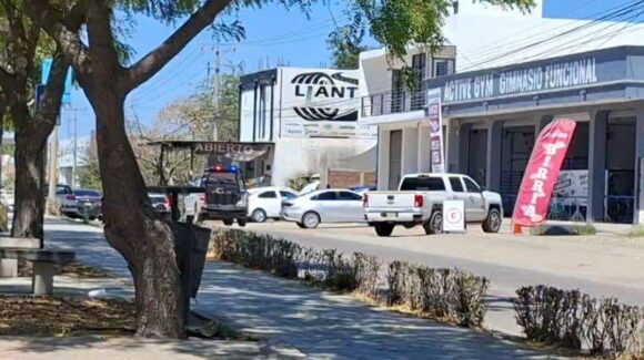 ¡A plena luz y en un gimnasio! En Mazatlán, Sinaloa balean a un hombre tras sacarlo a la fuerza en establecimiento del Libramiento II