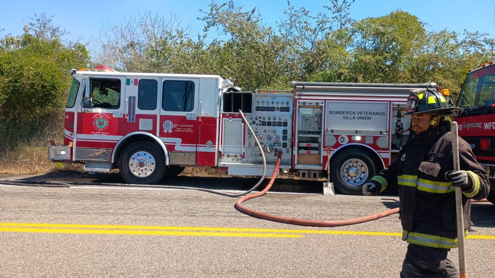 Bomberos Veteranos Villa Unión atienden emergencias en Mazatlán
