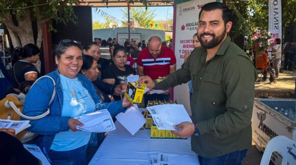 Brigada para el Bienestar acerca apoyos y acciones sustentables a familias de Sinaloa de Leyva