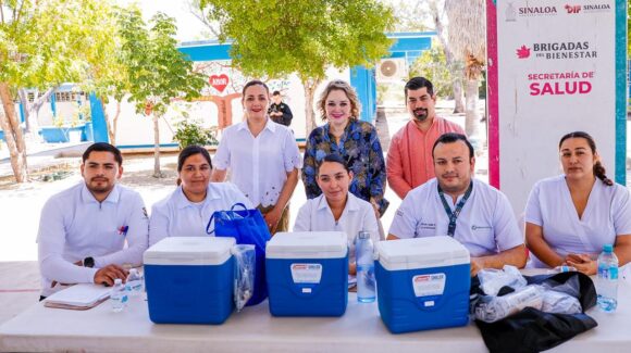 Brigada del Bienestar del DIF Sinaloa llega a Altata, Navolato, Sinaloa, encabezada por Eneyda Rocha