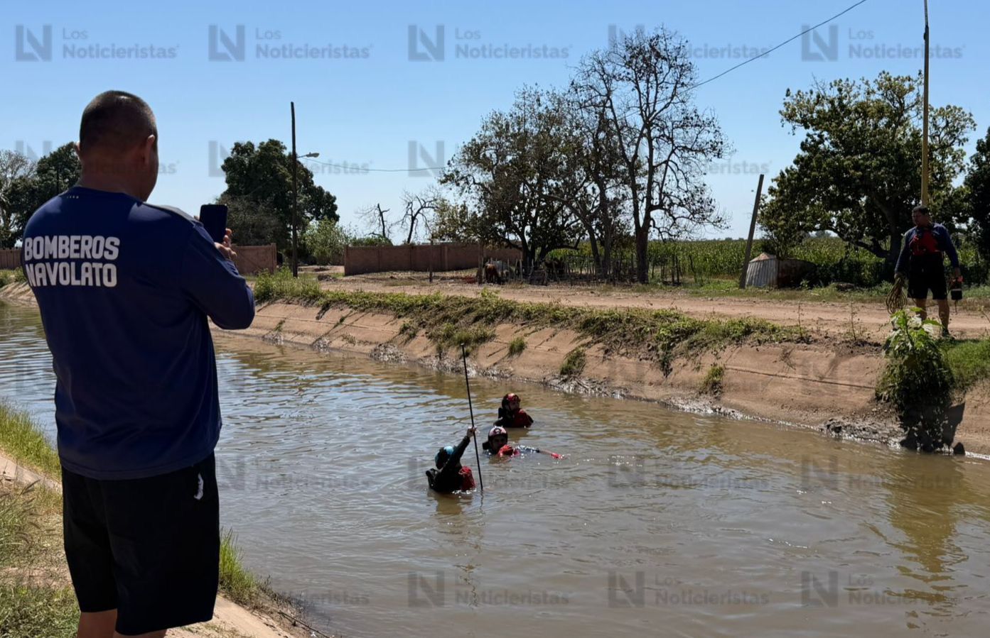 Búsqueda de adulto mayor que cayó a un canal en Otameto, Navolato