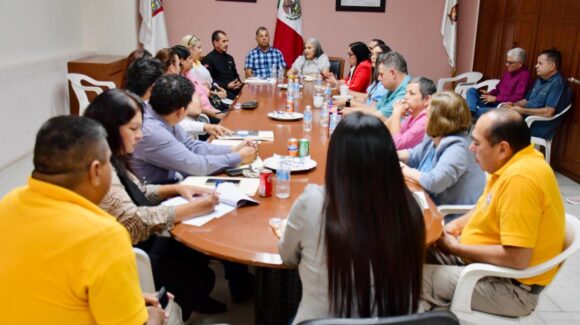 Ven luz de esperanza para regularizar la colonia del Bosque en Guamúchil; en tres meses podrían tener certeza jurídica de sus viviendas