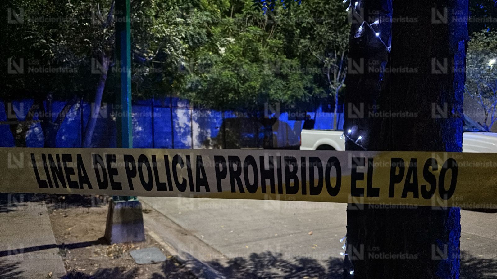Cadáver "encobijado" en Espacios Barcelona, Culiacán, Sin.
