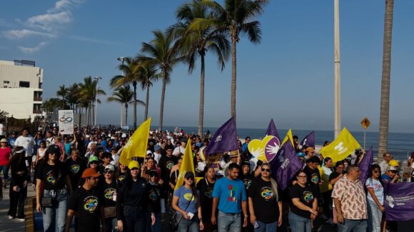 Mazatlán y CRIT Teletón envían mensaje sobre la inclusión con una caminata por el autismo
