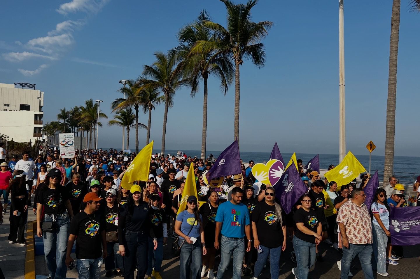 Mazatlán y CRIT Teletón envían mensaje sobre la inclusión con una caminata por el autismo