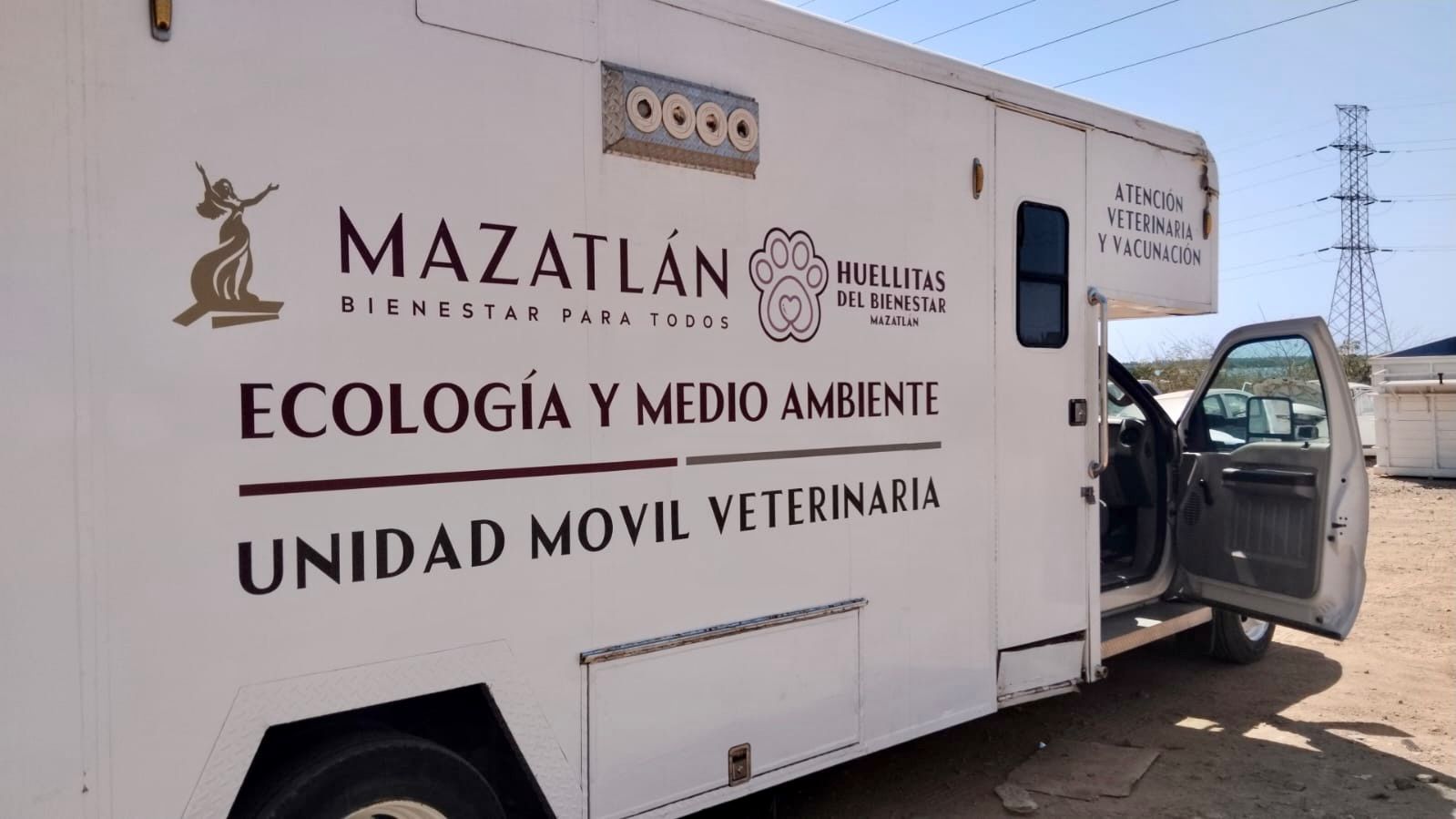 Camión esterilizador de mascotas en Mazatlán, Sinaloa