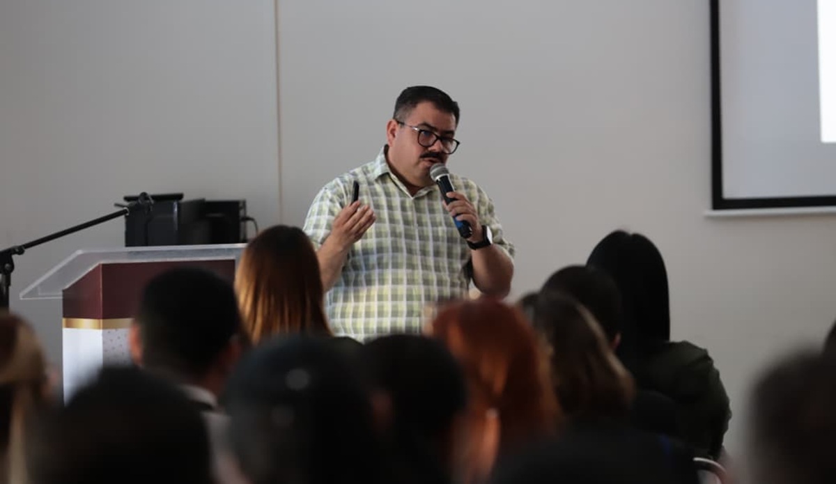 Capacitan a nutriólogos de DIF Sinaloa
