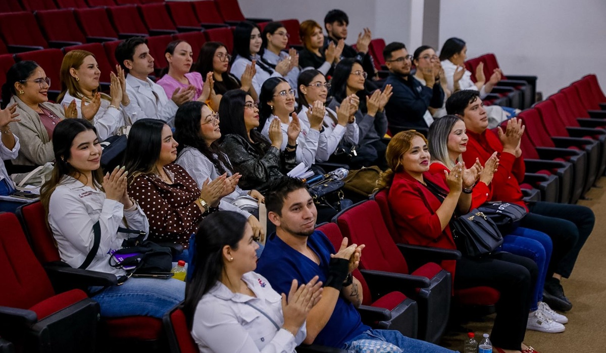 Capacitan a nutriólogos de DIF Sinaloa