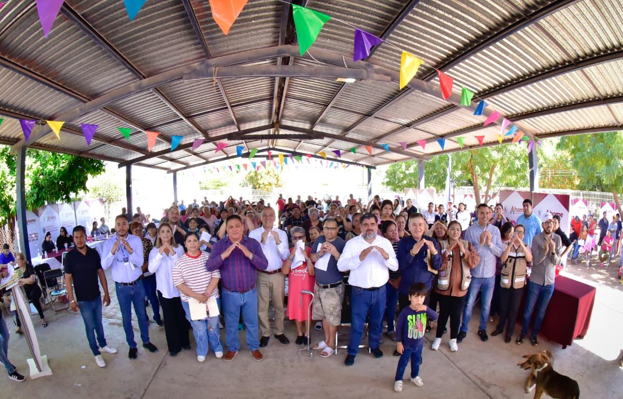 Caravanas del Bienestar en el campo pesquero Paredones