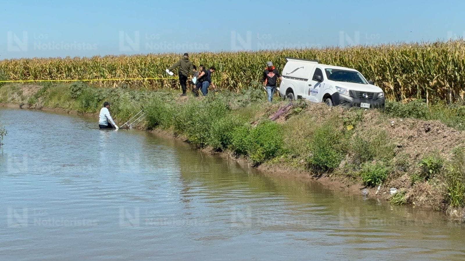 carlos francisco fue localizado sin vida y dentro de un canal en juan jose rios
