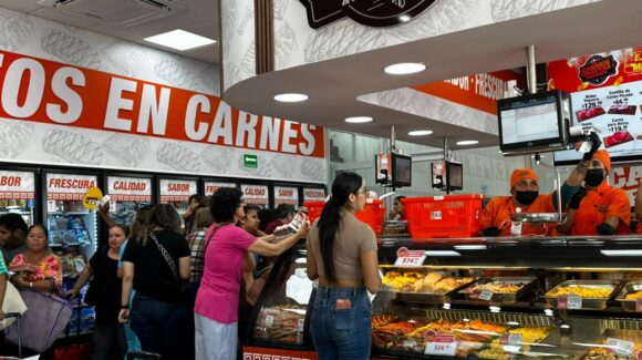 Taquiza, degustaciones y rifa de regalos, así consiente Carnes Selectas Nayarit a Mazatlán, Sinaloa, en su gran inauguración
