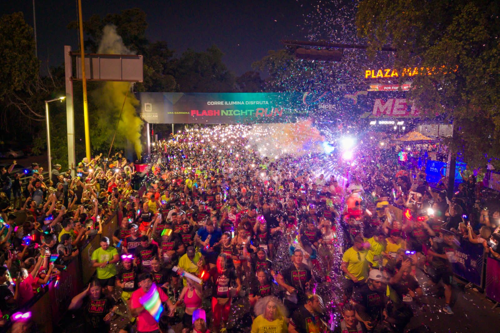 Carrera Flash Night Run en Culiacán