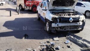 chocan dos vehiculos frente a la estacion de bomberos arboledas