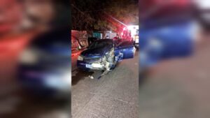 choque de auto con camion urbano en los mochis